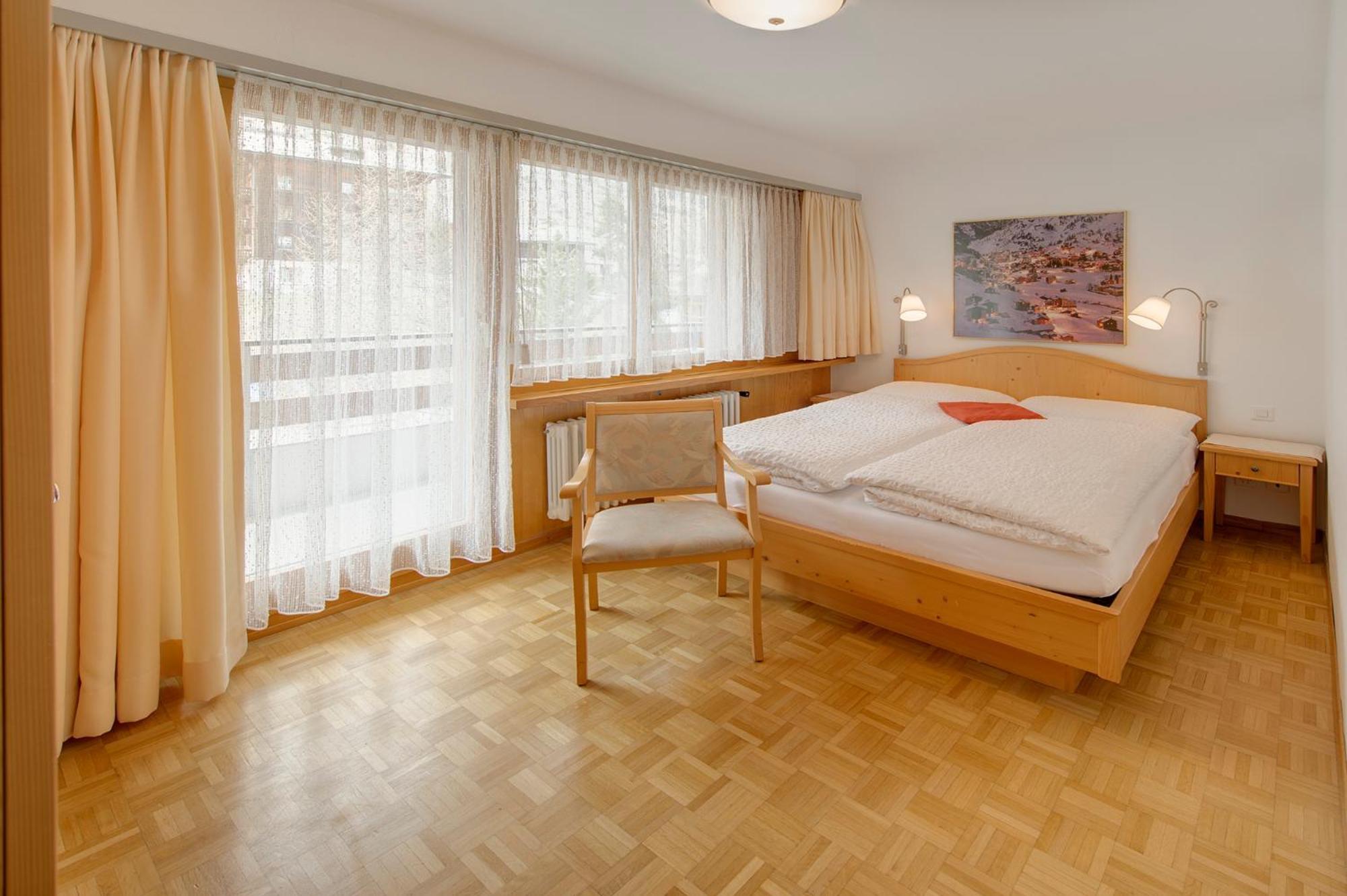 צרמט Hotel Parnass מראה חיצוני תמונה