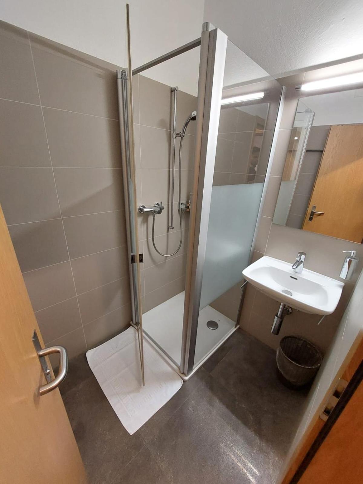 צרמט Hotel Parnass מראה חיצוני תמונה