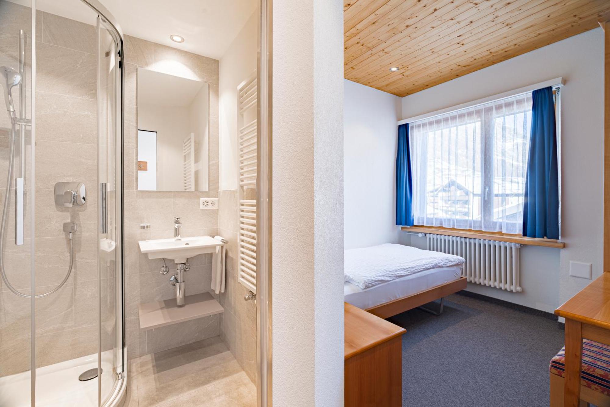 צרמט Hotel Parnass מראה חיצוני תמונה