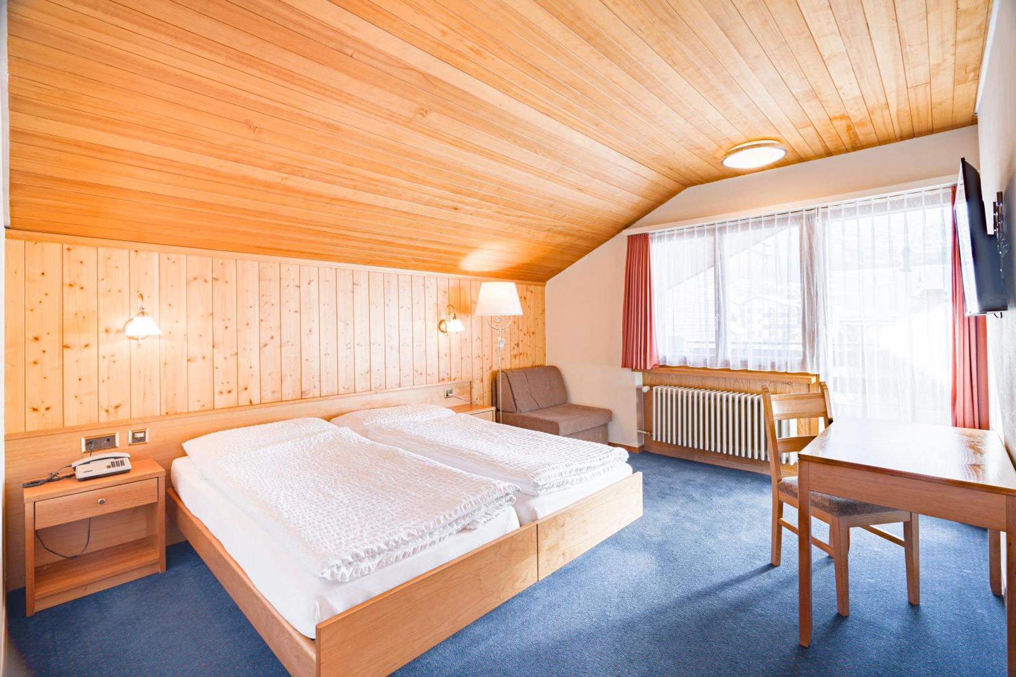 צרמט Hotel Parnass מראה חיצוני תמונה