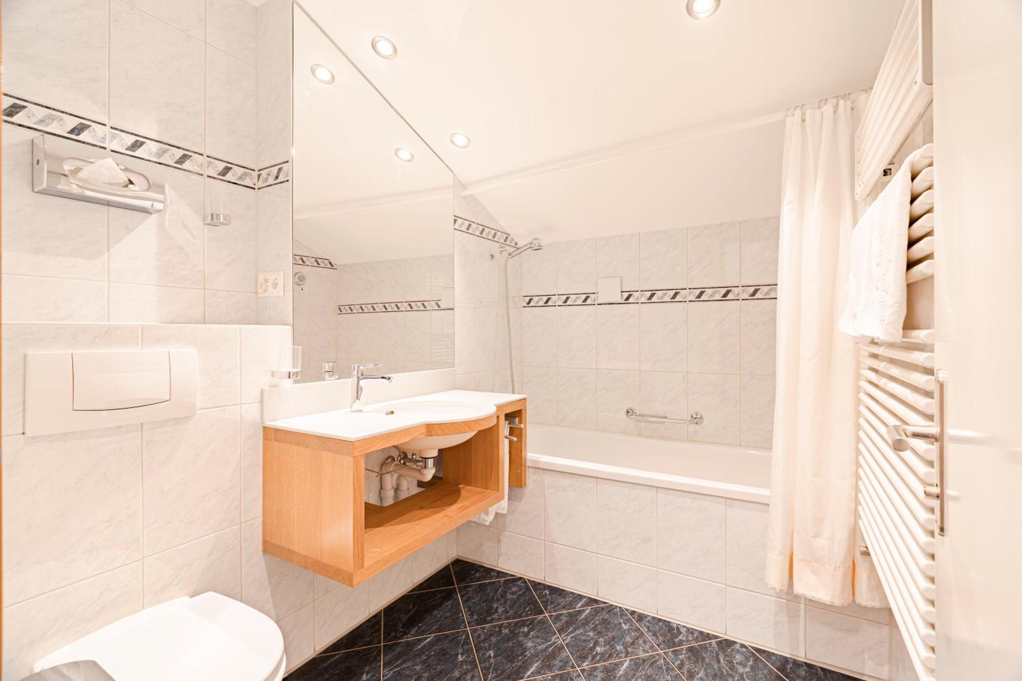 צרמט Hotel Parnass מראה חיצוני תמונה