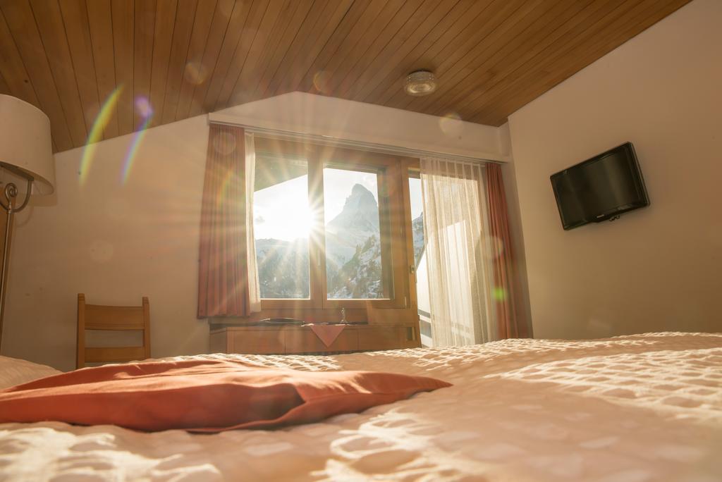 צרמט Hotel Parnass מראה חיצוני תמונה