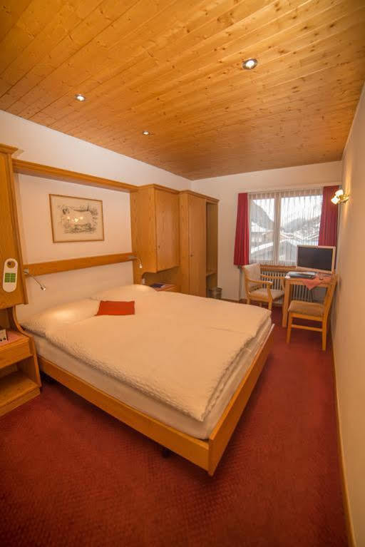 צרמט Hotel Parnass מראה חיצוני תמונה