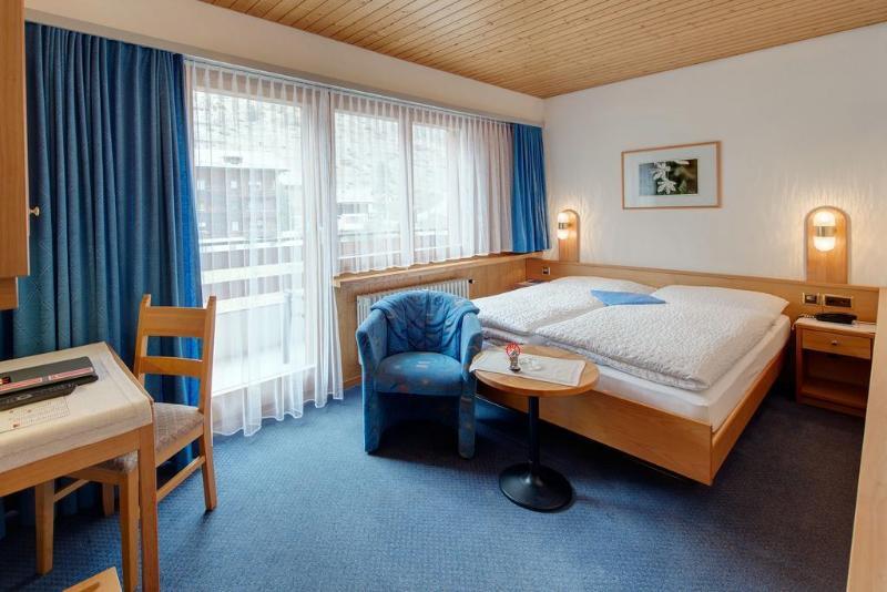 צרמט Hotel Parnass מראה חיצוני תמונה